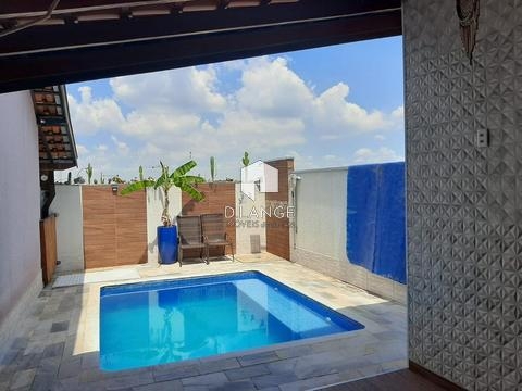 Casa à venda no bairro Alto de Pinheiros em Paulínia