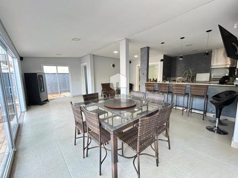 Casa à venda no condomínio Villa Franca em Paulínia - SP