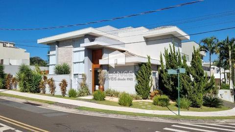 Casa à venda no bairro Swiss Park em Campinas