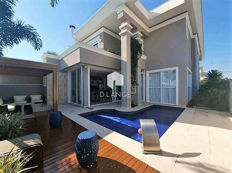 Casa à venda no bairro Swiss Park em Campinas